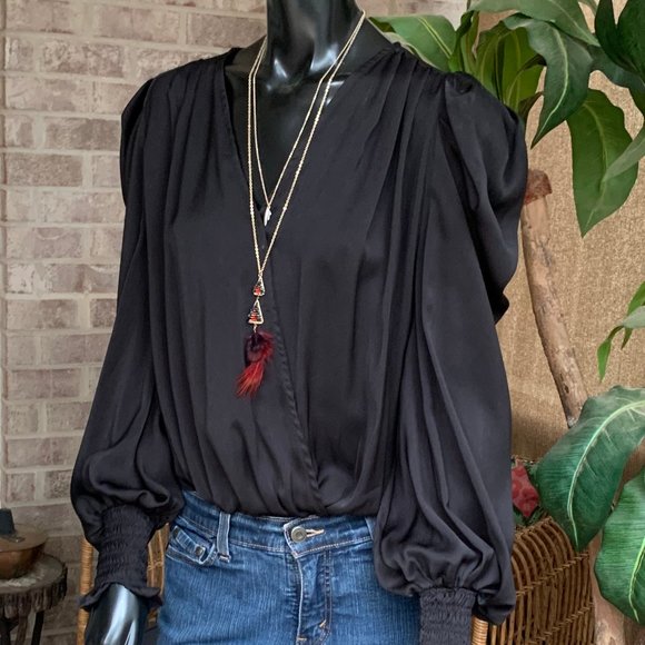 Express Layered Golden-Toned Beaded Triangles and Feather Necklace - Picture 3 of 15